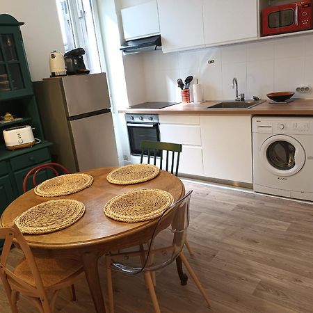 Appartement T2 Renove, Centre-Ville Hendaye, Proche Baie, Sans Ascenseur, Balcon, Calme, Wifi Non Inclus - Fr-1-239-850 Zewnętrze zdjęcie