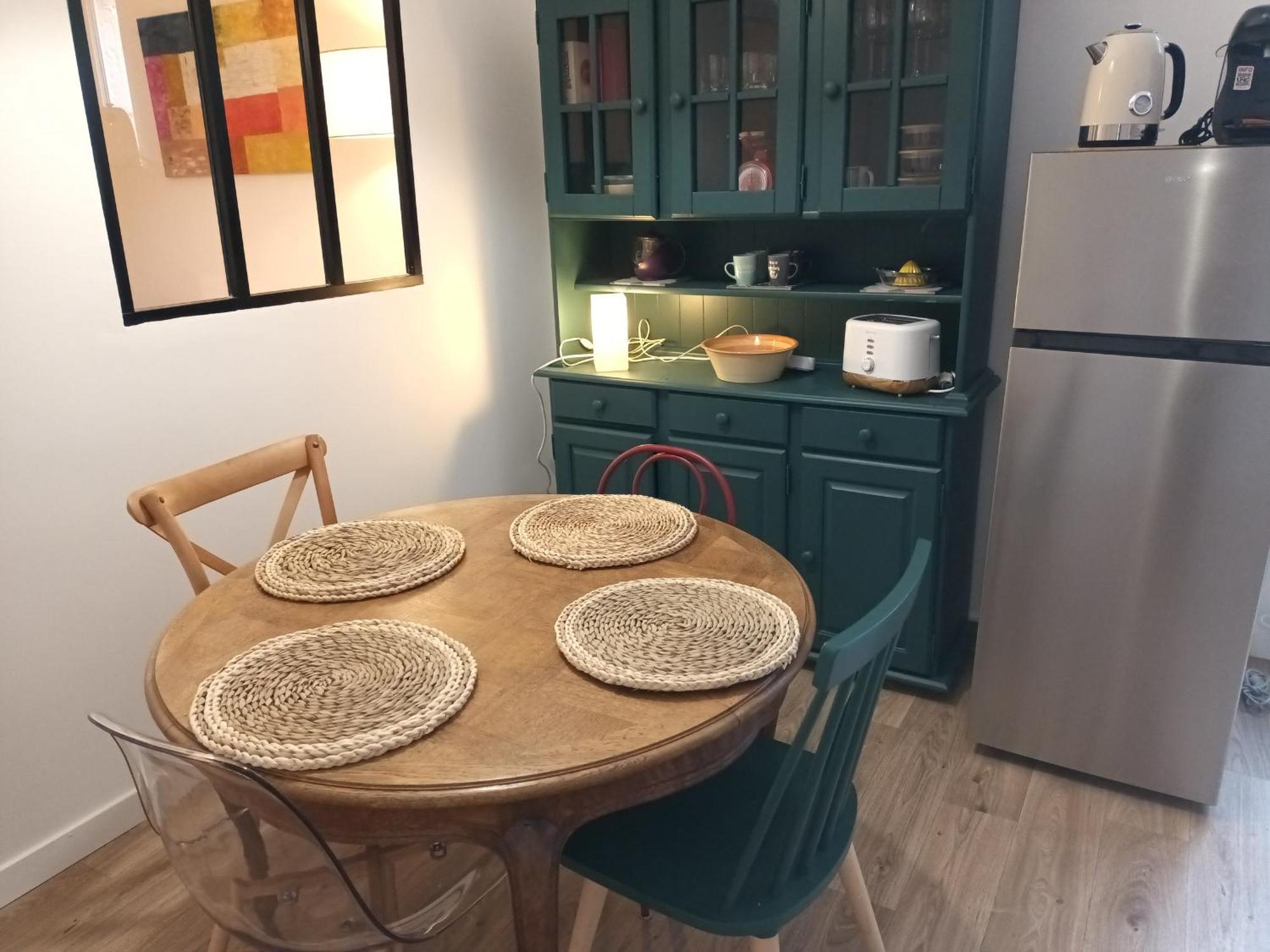 Appartement T2 Renove, Centre-Ville Hendaye, Proche Baie, Sans Ascenseur, Balcon, Calme, Wifi Non Inclus - Fr-1-239-850 Zewnętrze zdjęcie